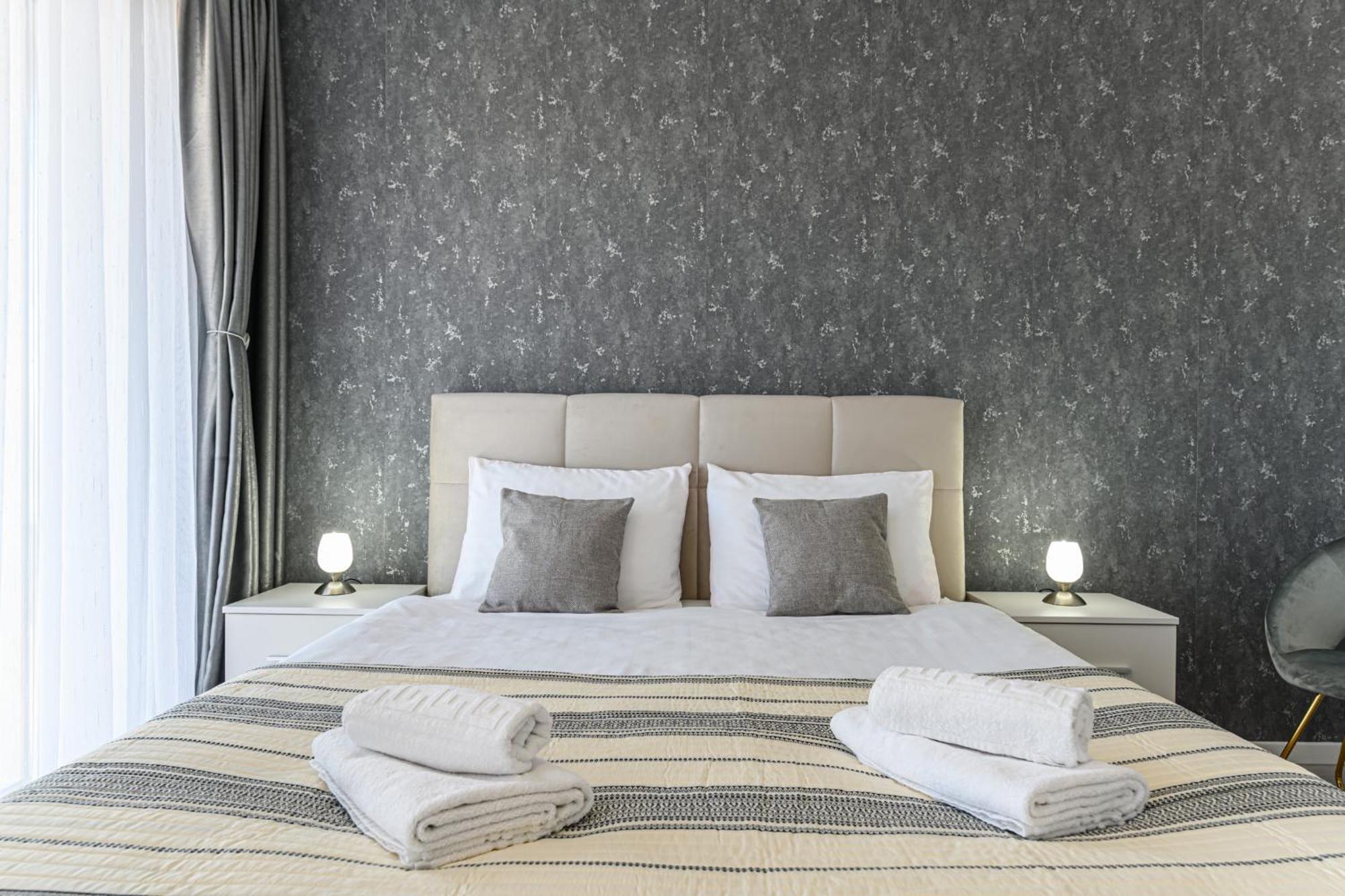 Mabu Apartment Брашов Екстериор снимка