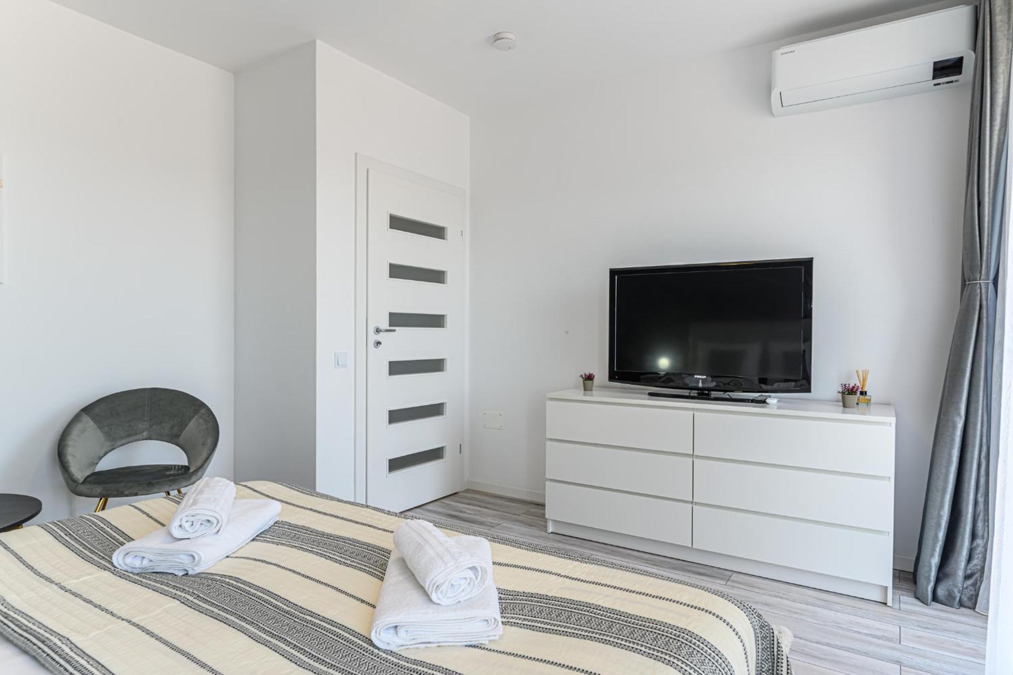 Mabu Apartment Брашов Екстериор снимка