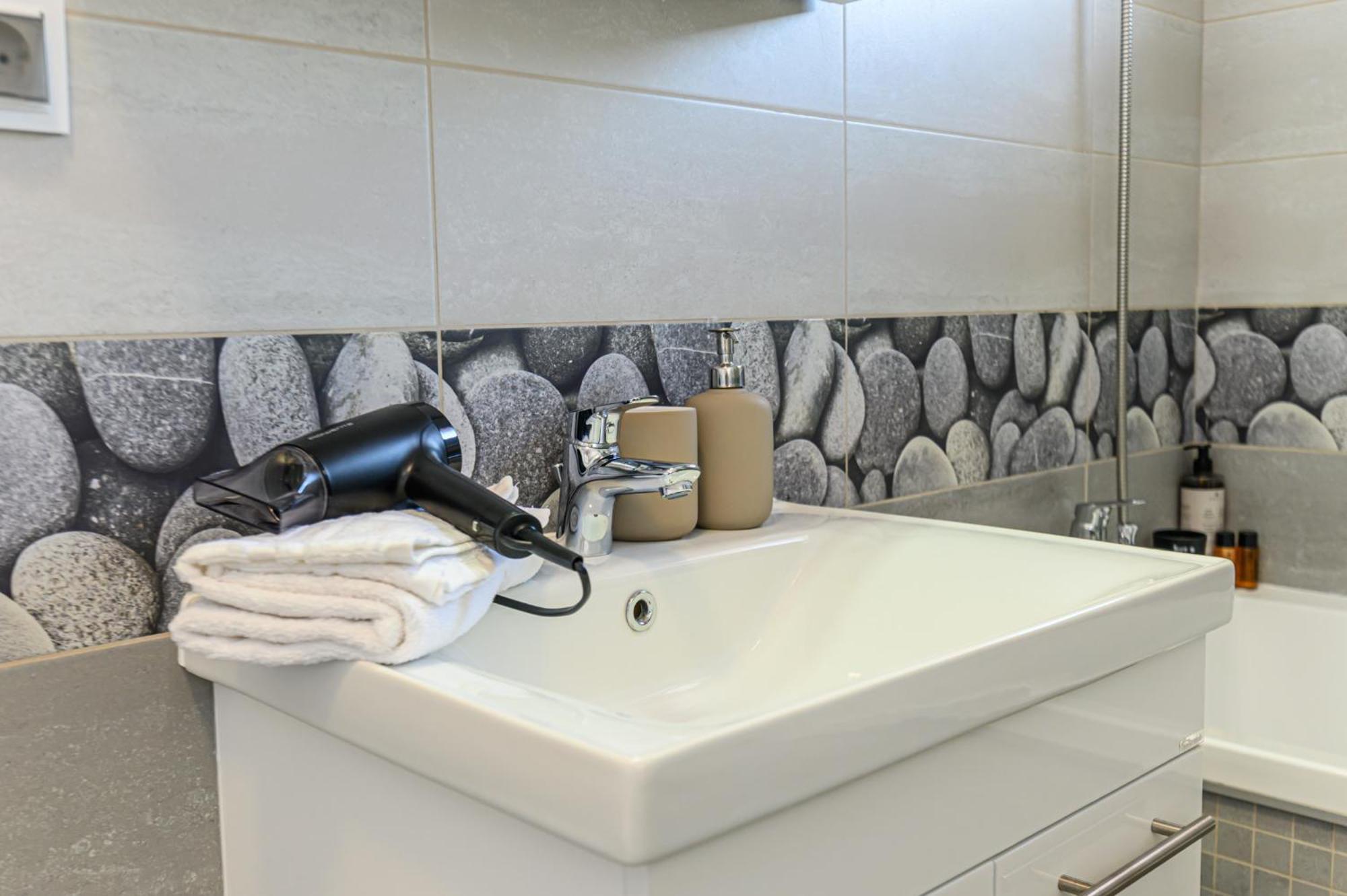 Mabu Apartment Брашов Екстериор снимка